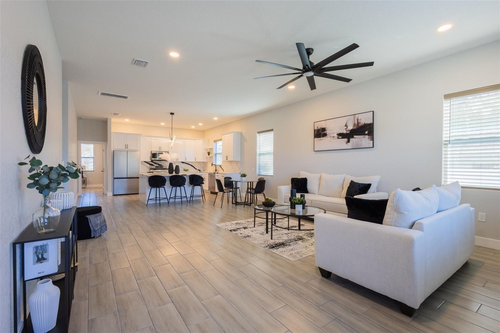 Image 9 of 51 For 9912 Golden Loop