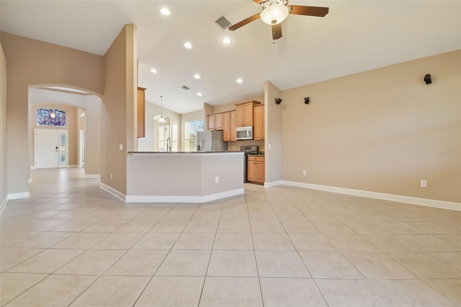 Image 19 of 84 For 13709 Sanford Hill Place