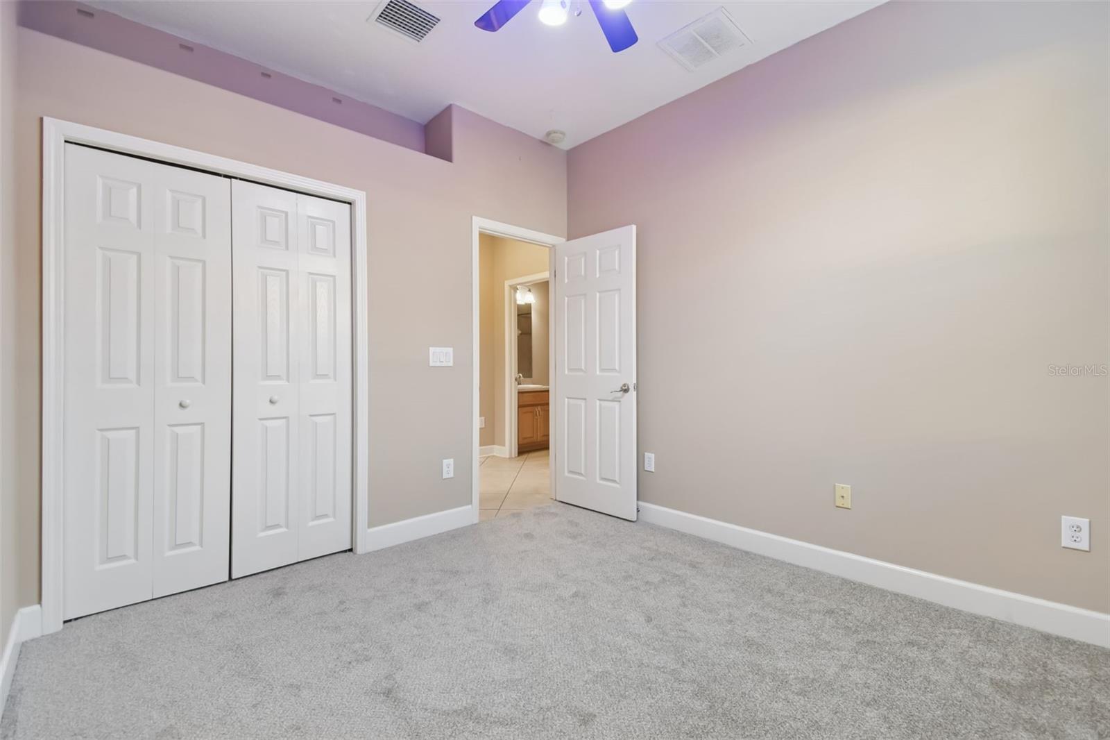 Image 29 of 84 For 13709 Sanford Hill Place