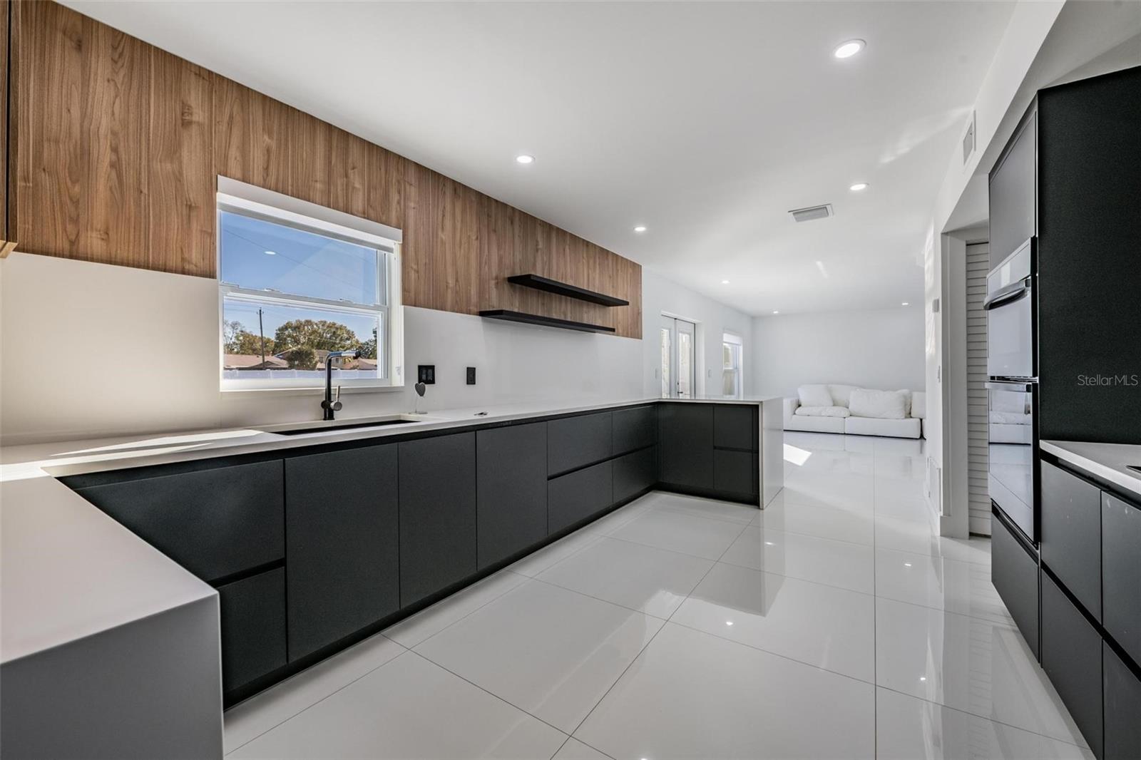 Image 11 of 45 For 16107 Pebblebrook Drive