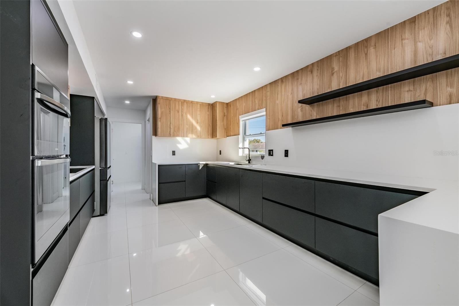 Image 12 of 45 For 16107 Pebblebrook Drive