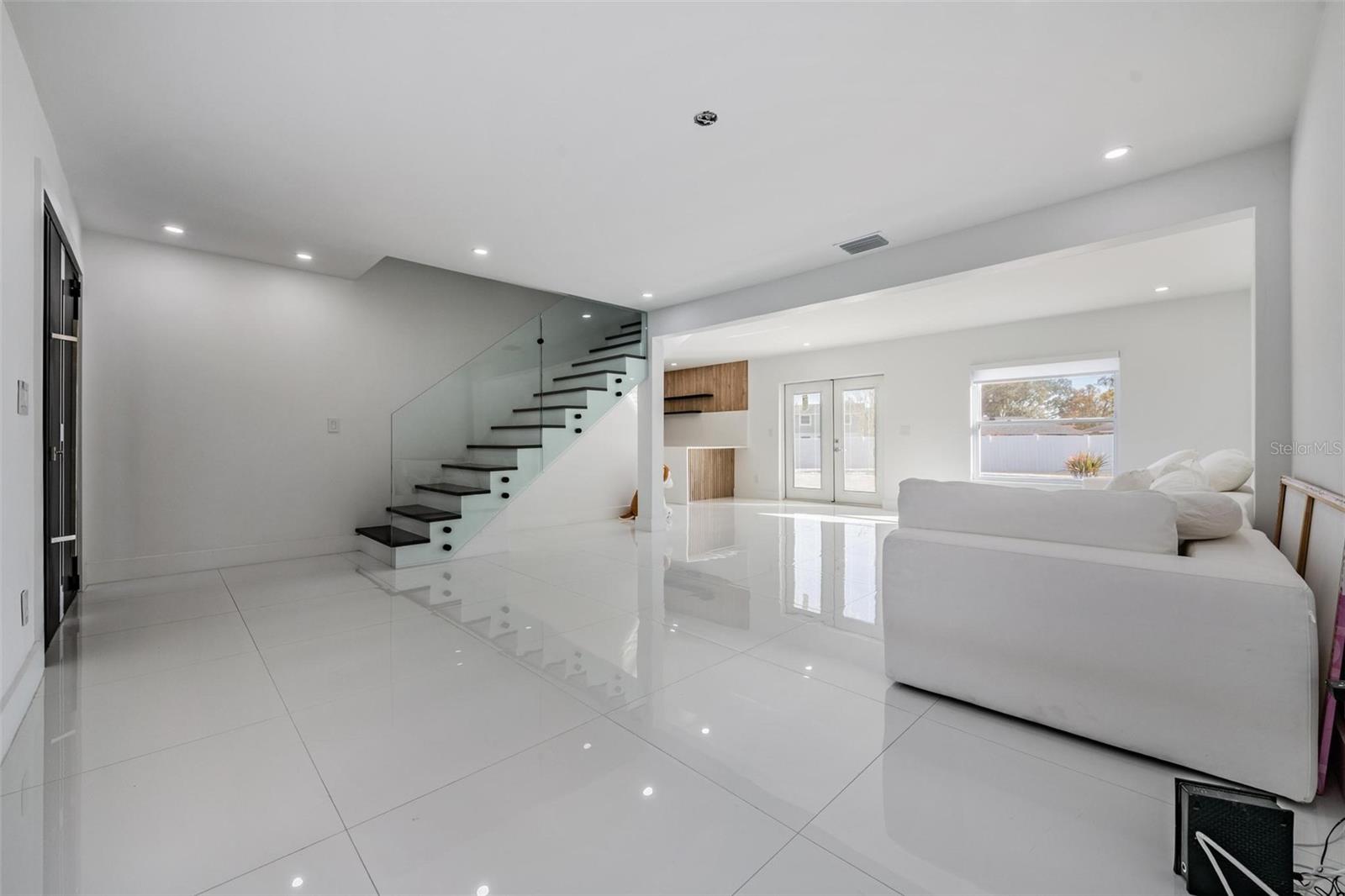 Image 18 of 45 For 16107 Pebblebrook Drive