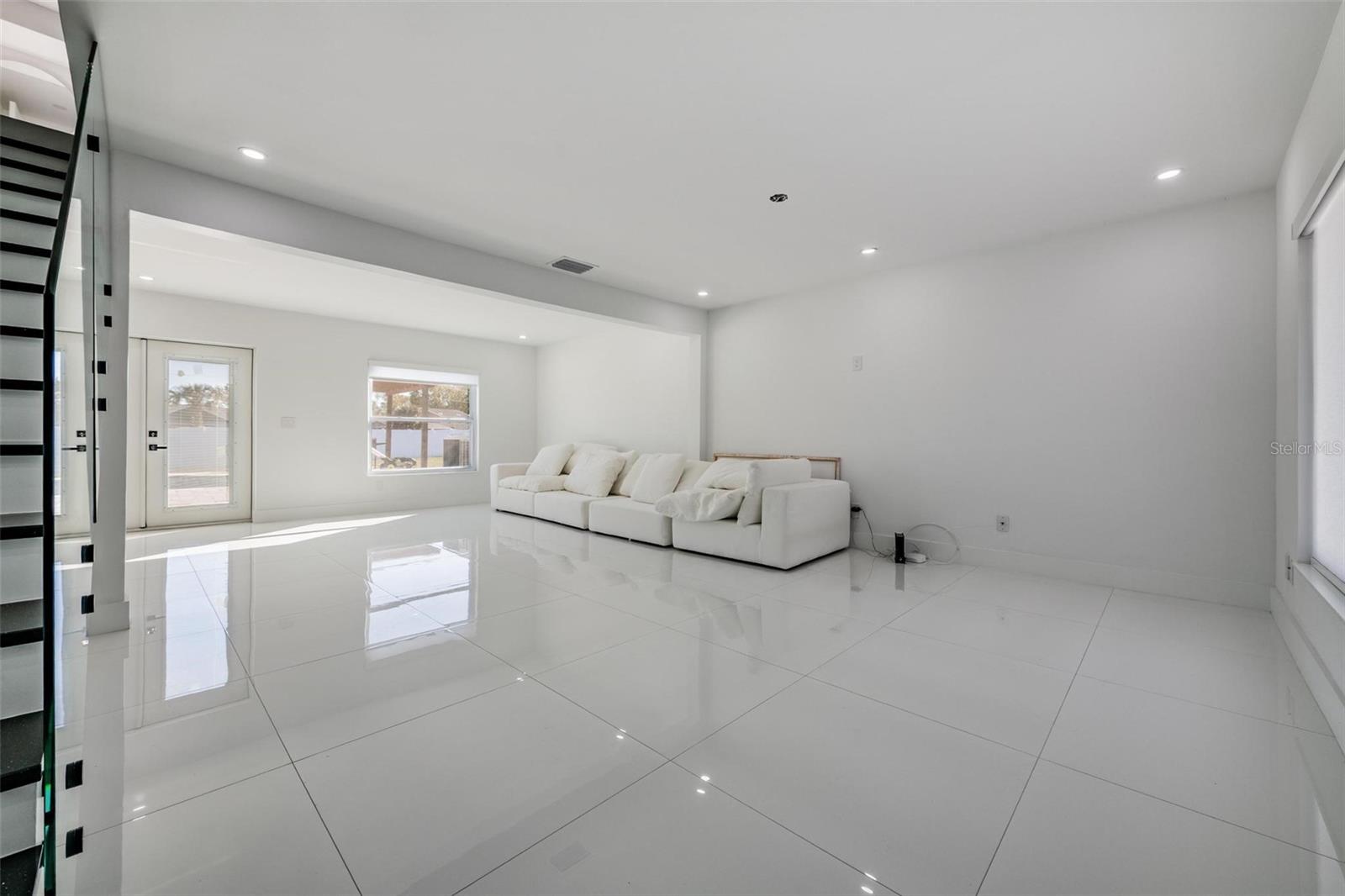 Image 19 of 45 For 16107 Pebblebrook Drive