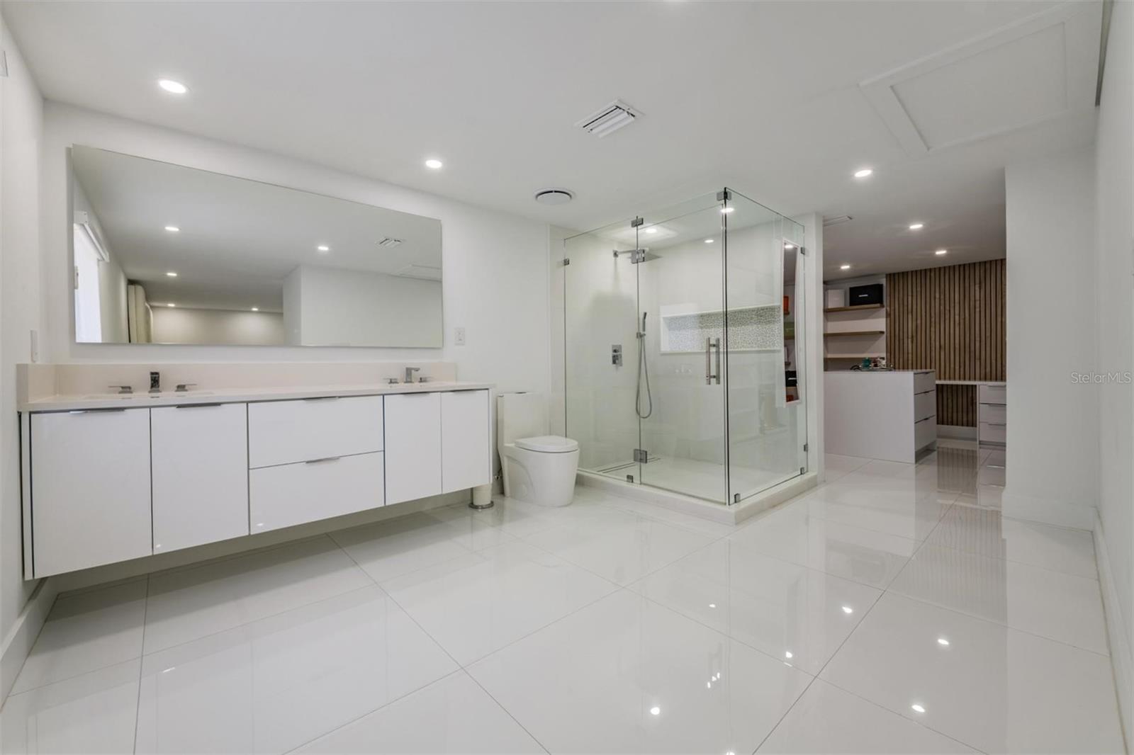 Image 21 of 45 For 16107 Pebblebrook Drive