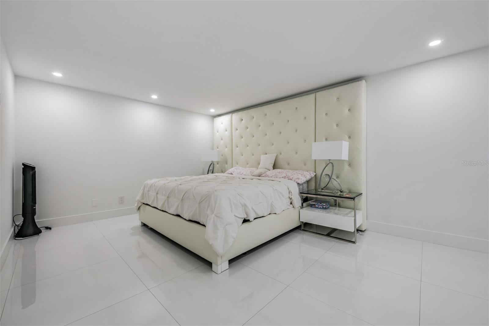 Image 23 of 45 For 16107 Pebblebrook Drive