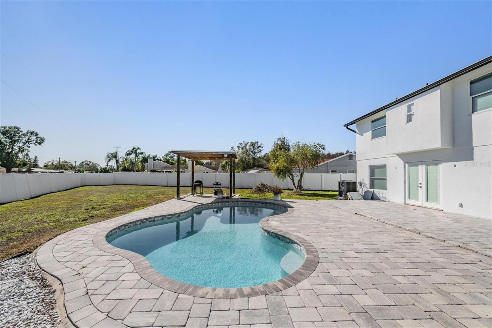 Image 39 of 45 For 16107 Pebblebrook Drive