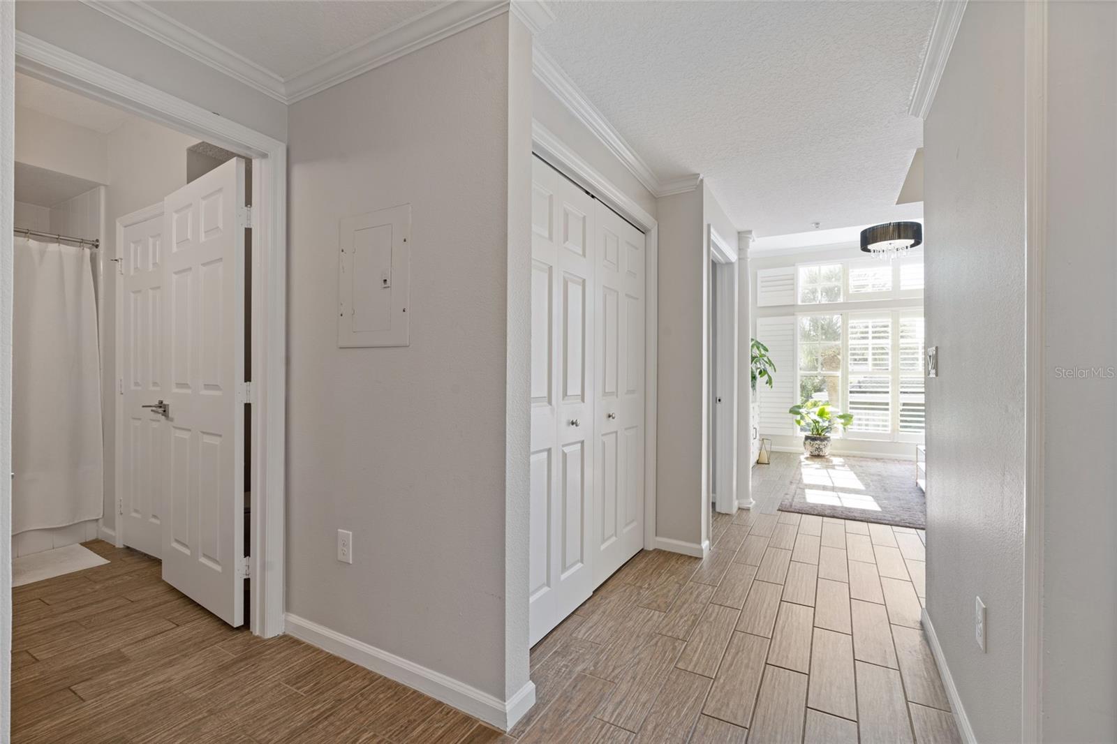 Image 3 of 26 For 800 Dakota Avenue 318