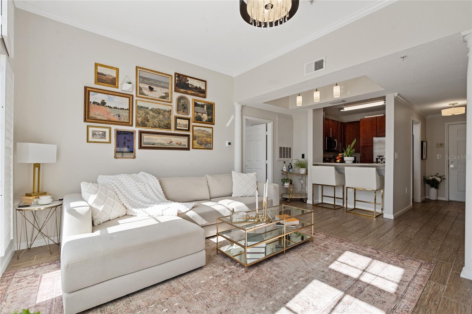 Image 5 of 26 For 800 Dakota Avenue 318