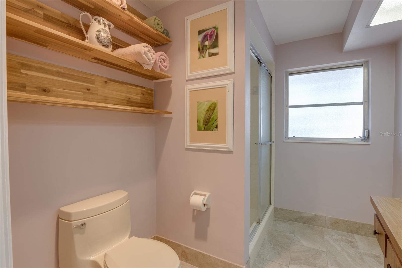 Image 16 of 25 For 511 Crystal Beach Avenue