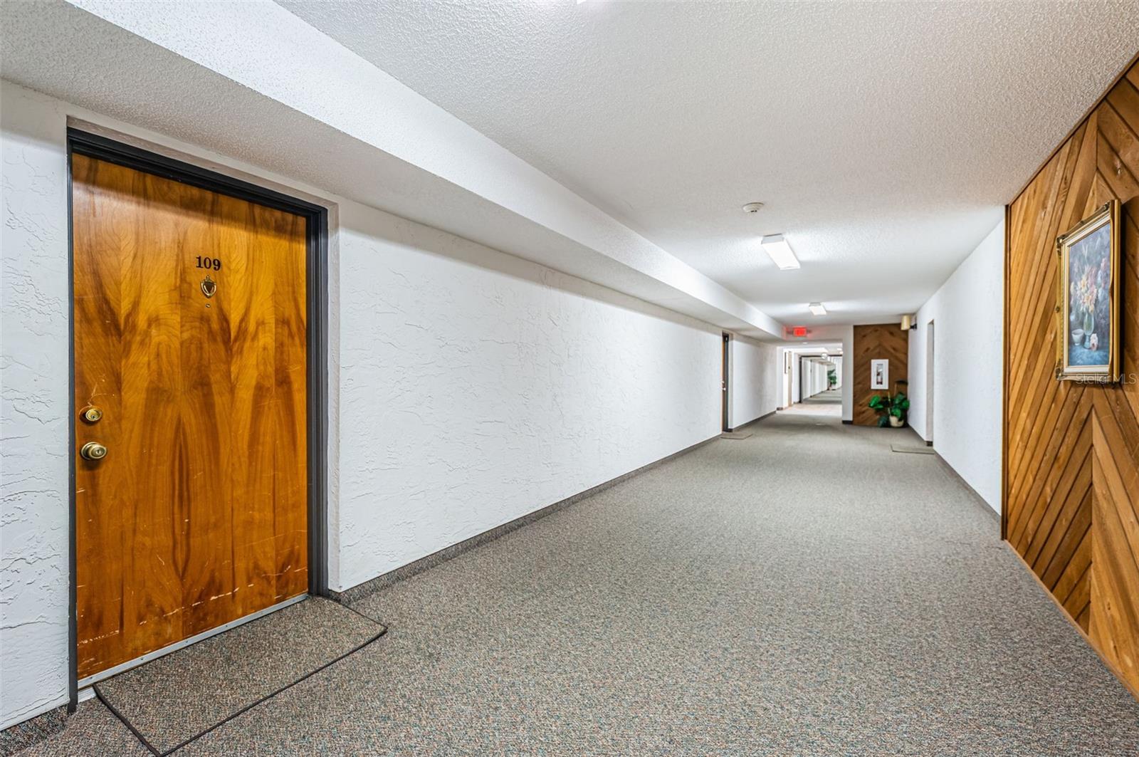 Image 12 of 79 For 2587 Countryside Boulevard 6109