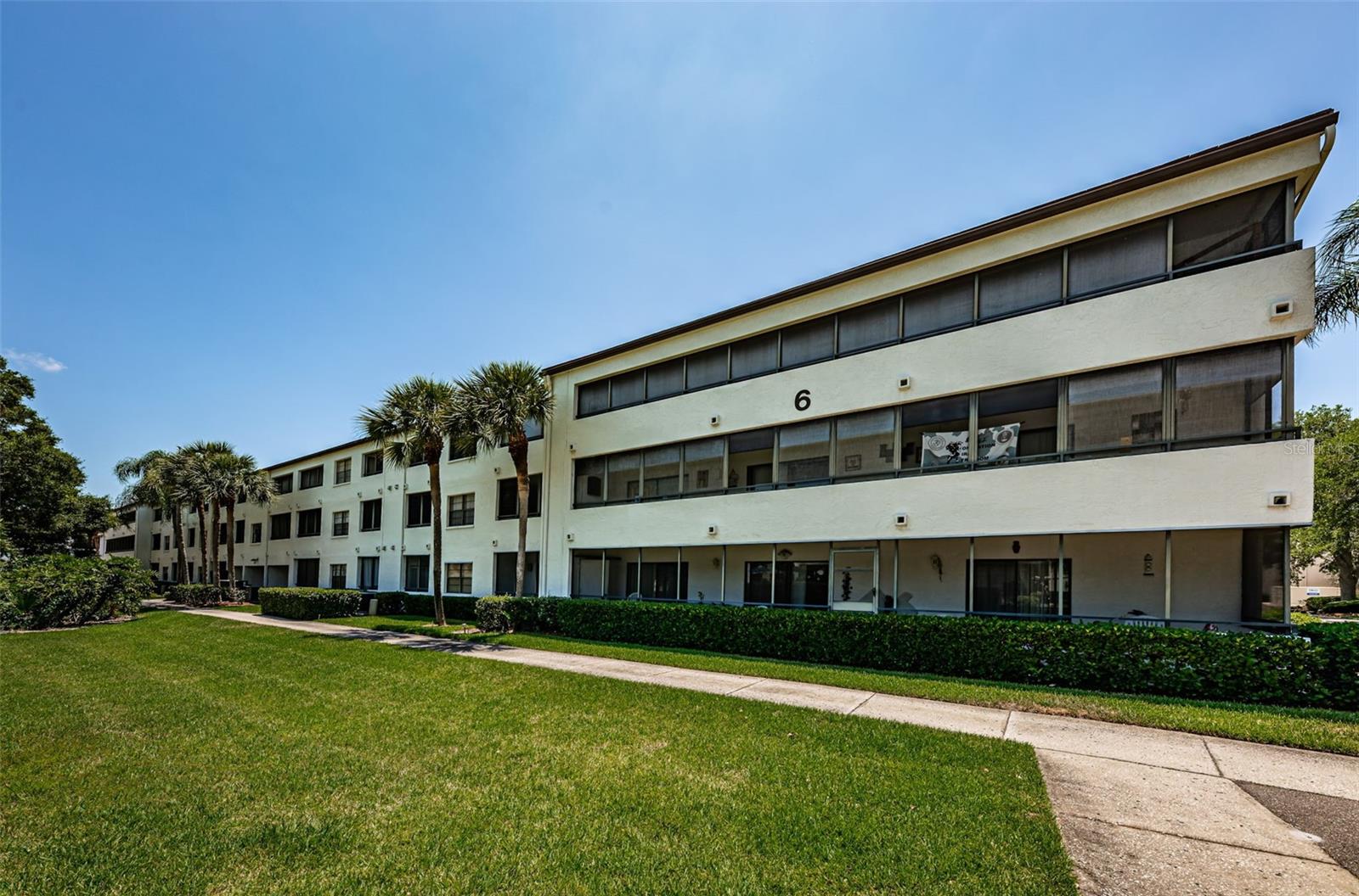 Image 56 of 79 For 2587 Countryside Boulevard 6109