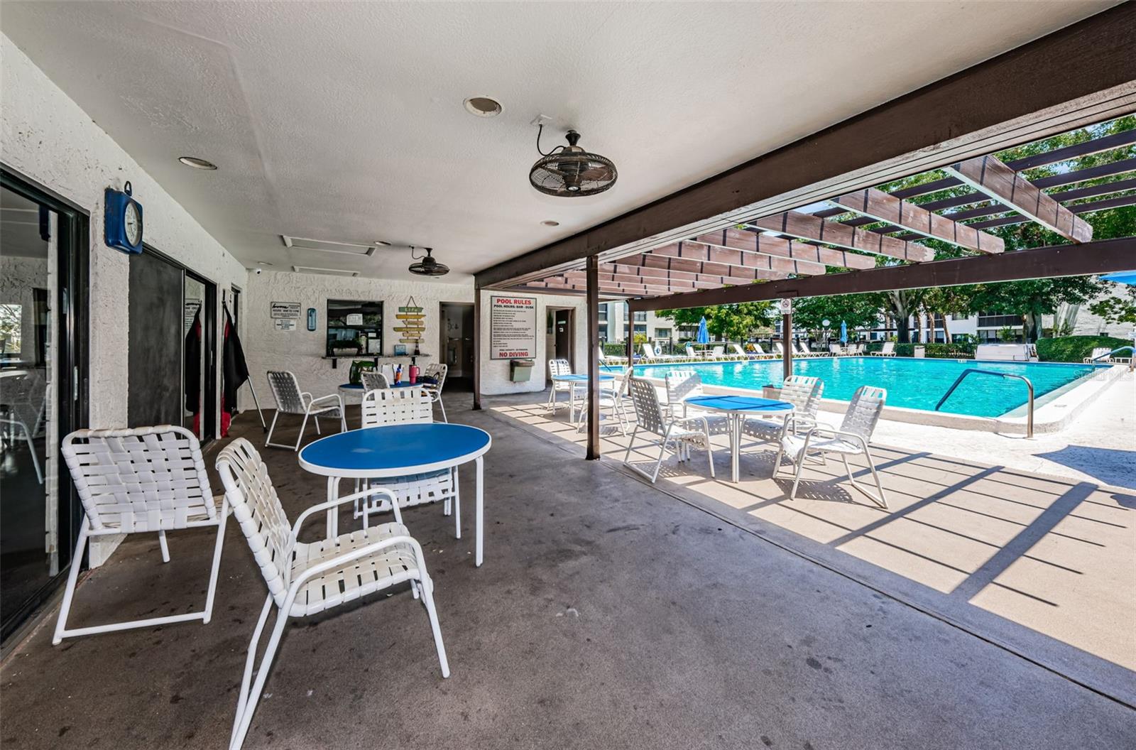 Image 68 of 79 For 2587 Countryside Boulevard 6109