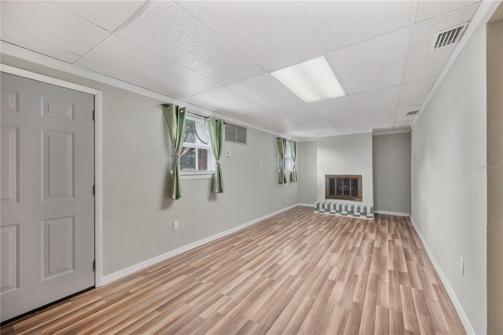 Image 11 of 29 For 3305 Hughes Street