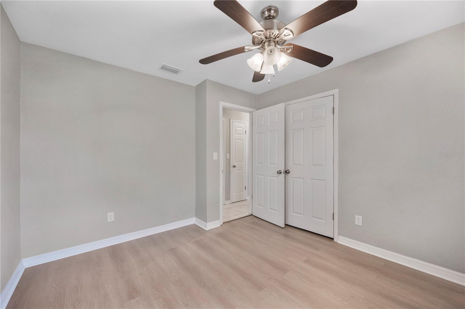 Image 21 of 29 For 3305 Hughes Street