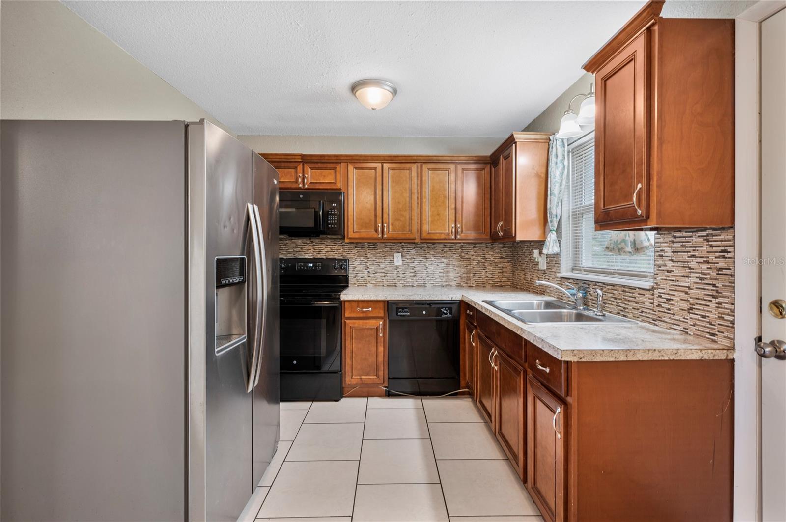 Image 7 of 29 For 3305 Hughes Street