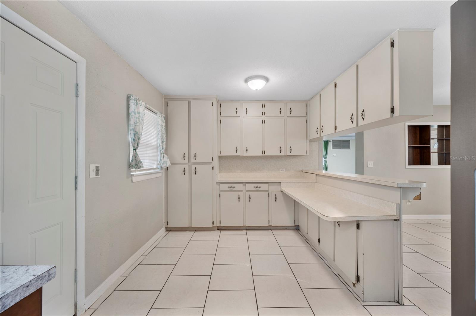 Image 9 of 29 For 3305 Hughes Street