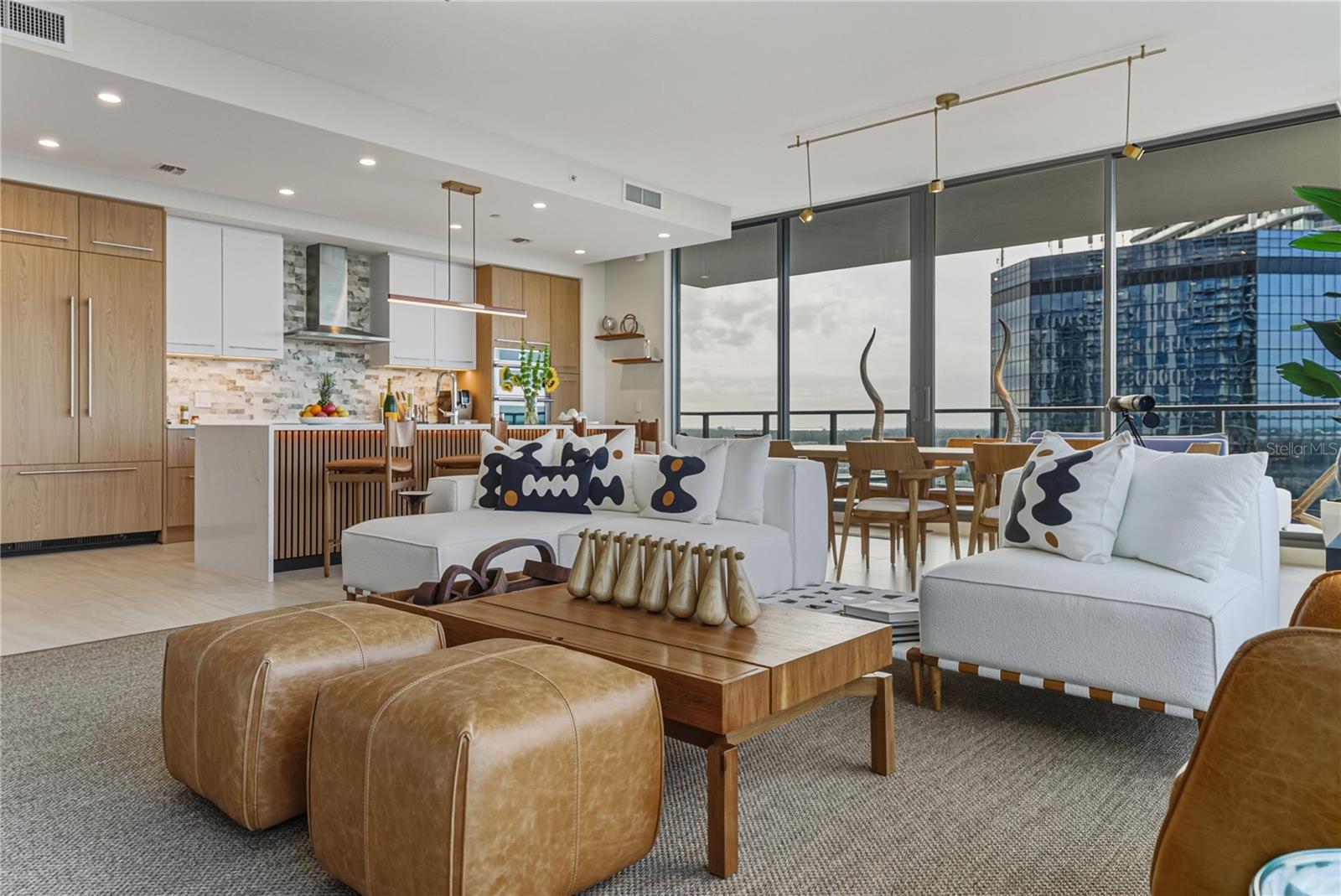 Image 10 of 100 For 275 1st Avenue S 1701