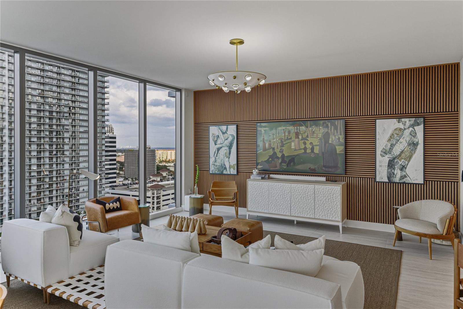 Image 14 of 100 For 275 1st Avenue S 1701