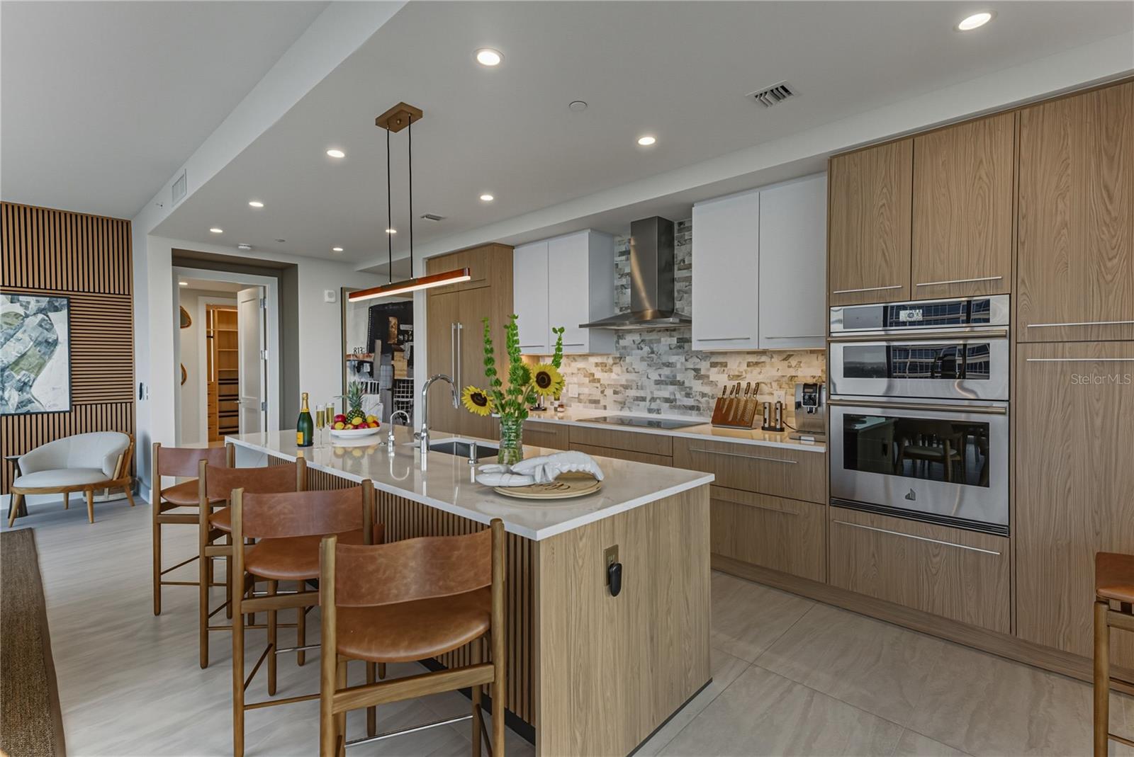 Image 16 of 100 For 275 1st Avenue S 1701