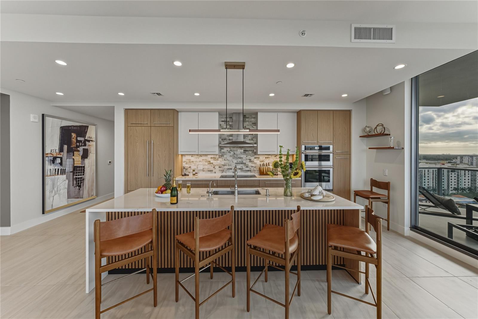 Image 18 of 100 For 275 1st Avenue S 1701