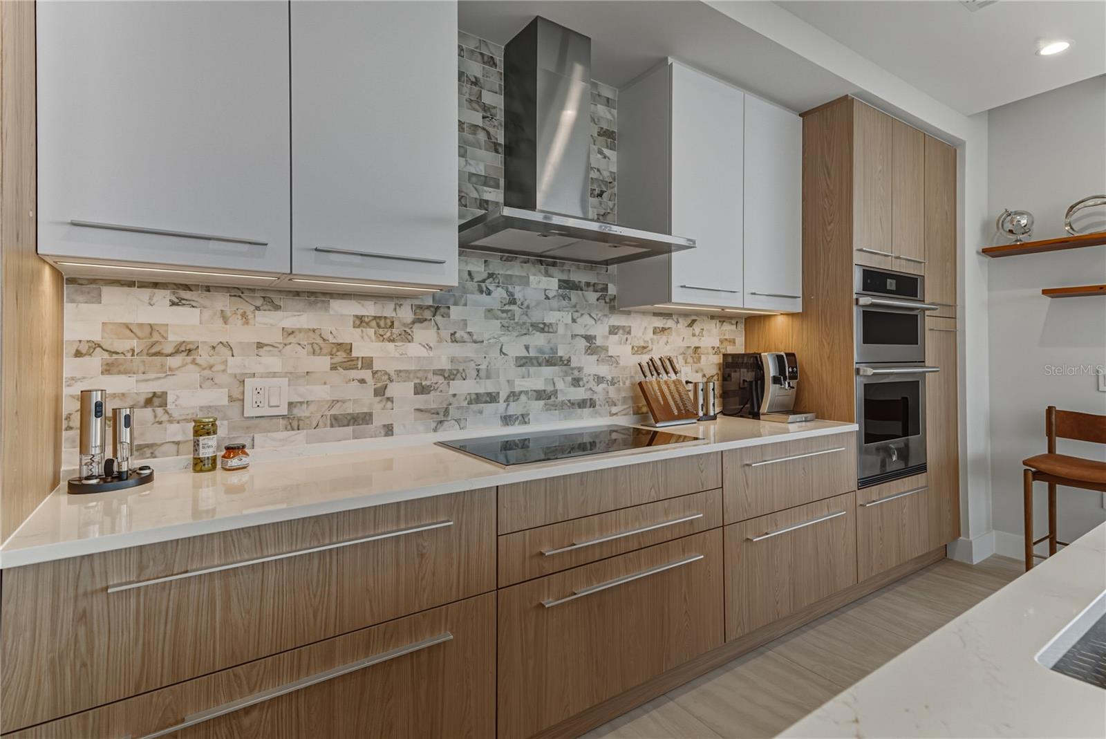 Image 21 of 100 For 275 1st Avenue S 1701