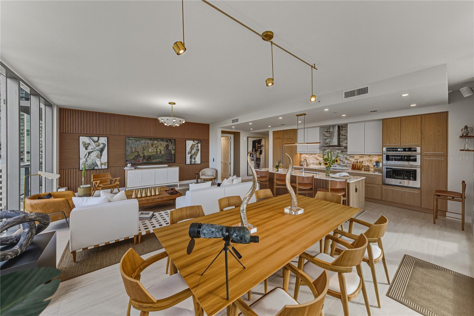 Image 24 of 100 For 275 1st Avenue S 1701