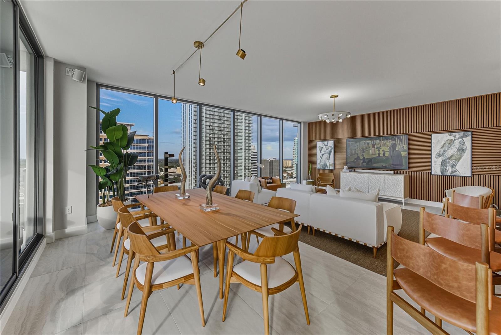 Image 26 of 100 For 275 1st Avenue S 1701