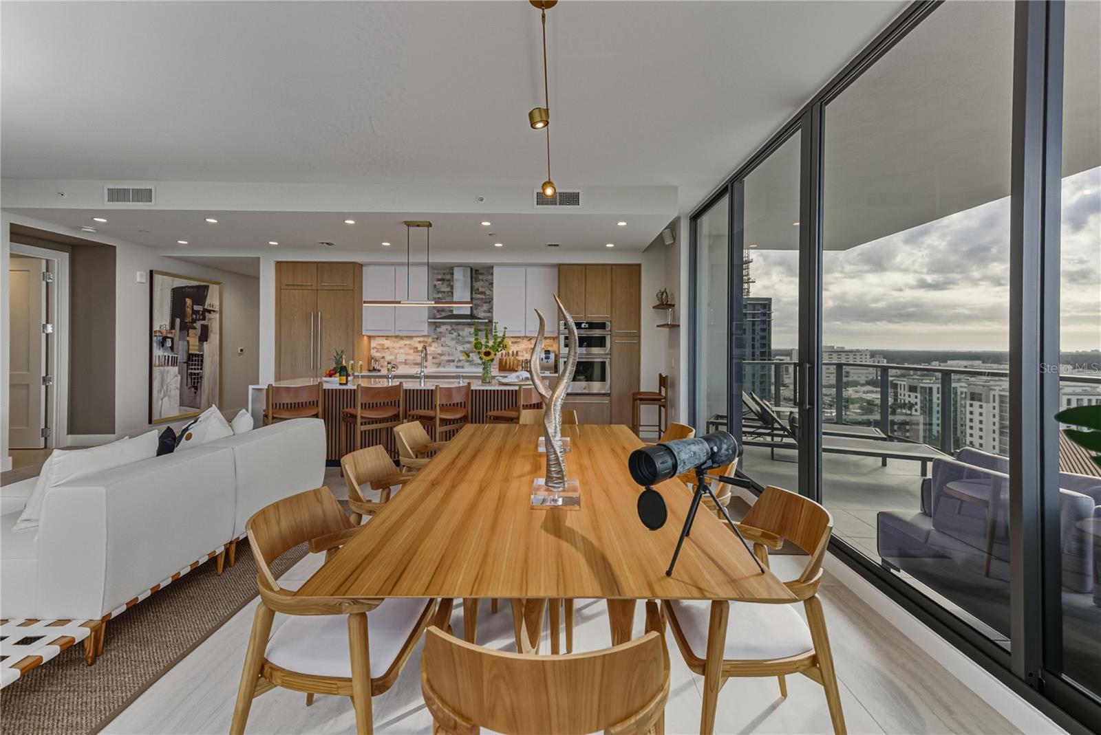 Image 28 of 100 For 275 1st Avenue S 1701