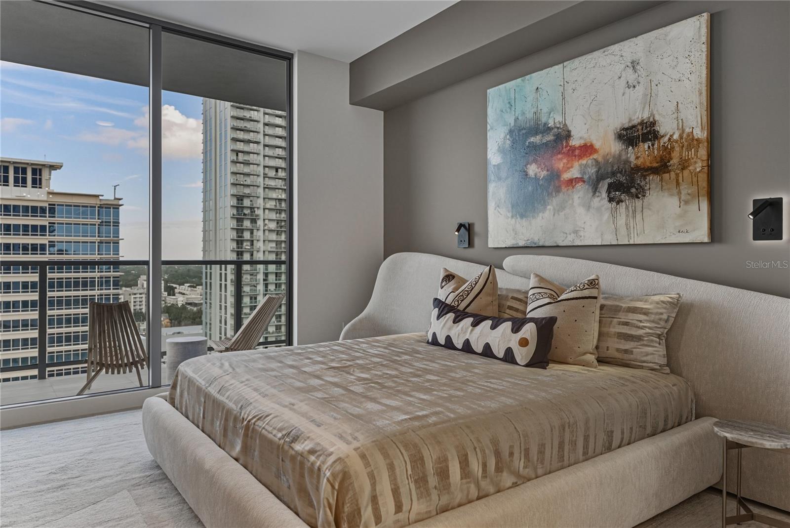 Image 37 of 100 For 275 1st Avenue S 1701