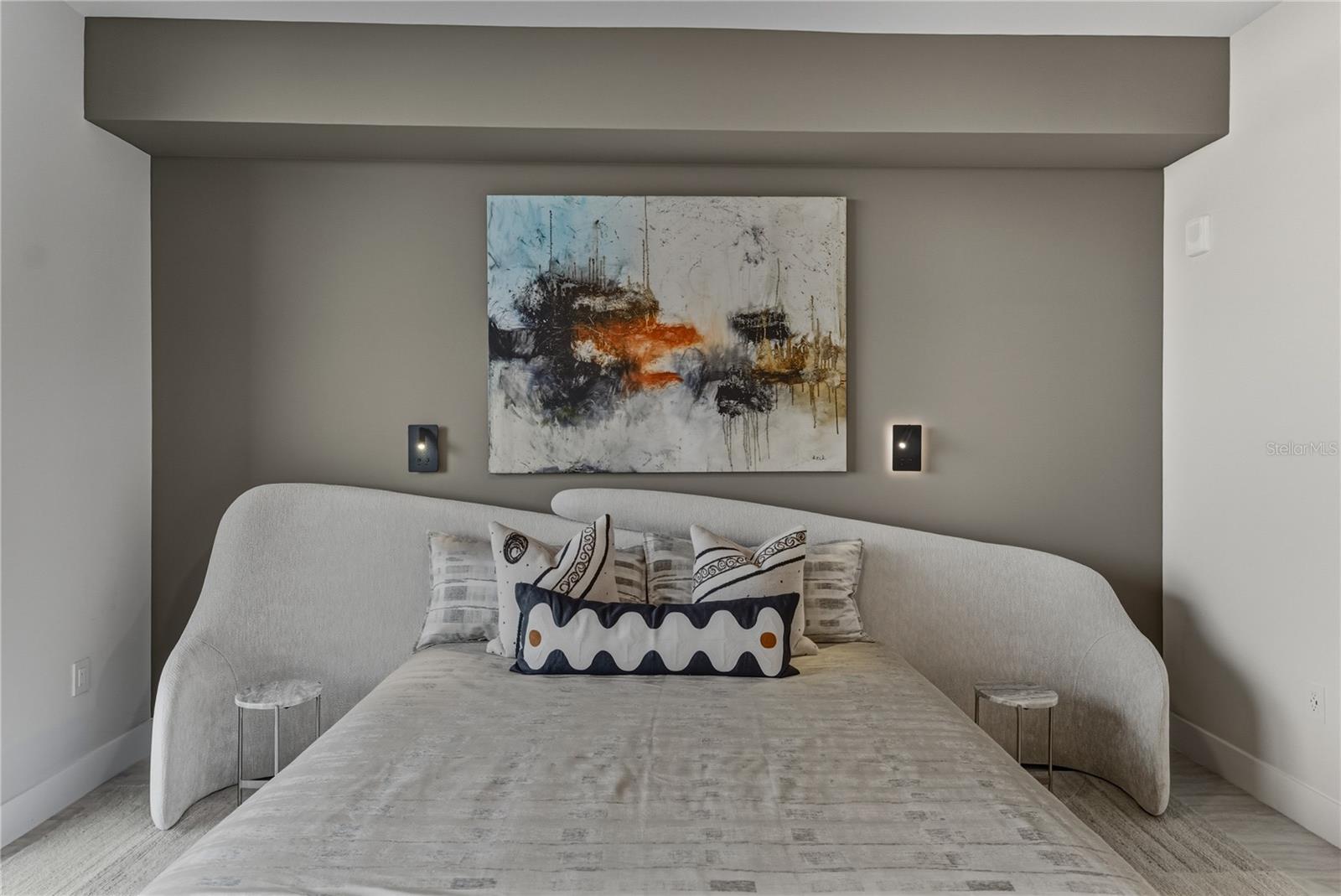 Image 40 of 100 For 275 1st Avenue S 1701