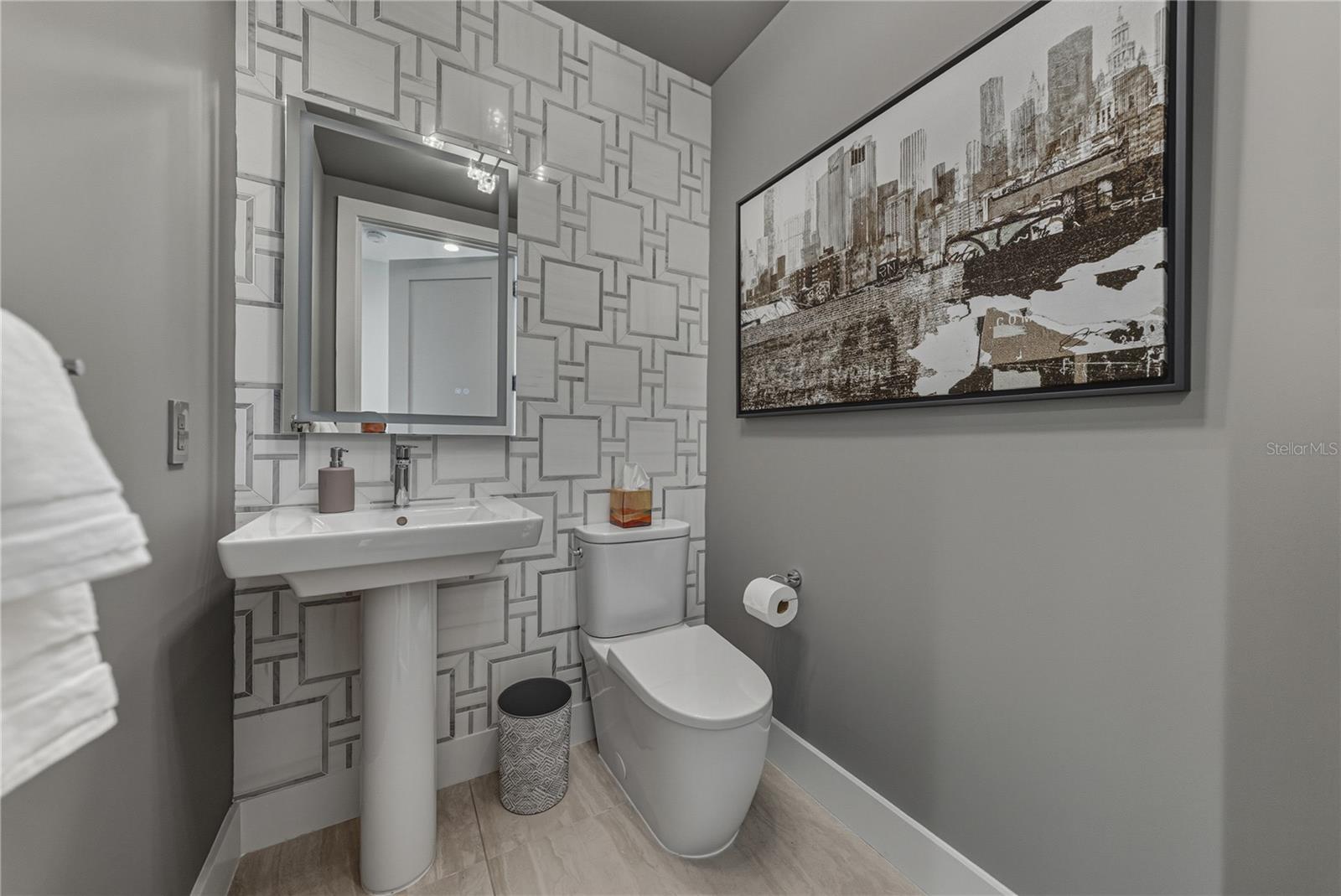 Image 65 of 100 For 275 1st Avenue S 1701