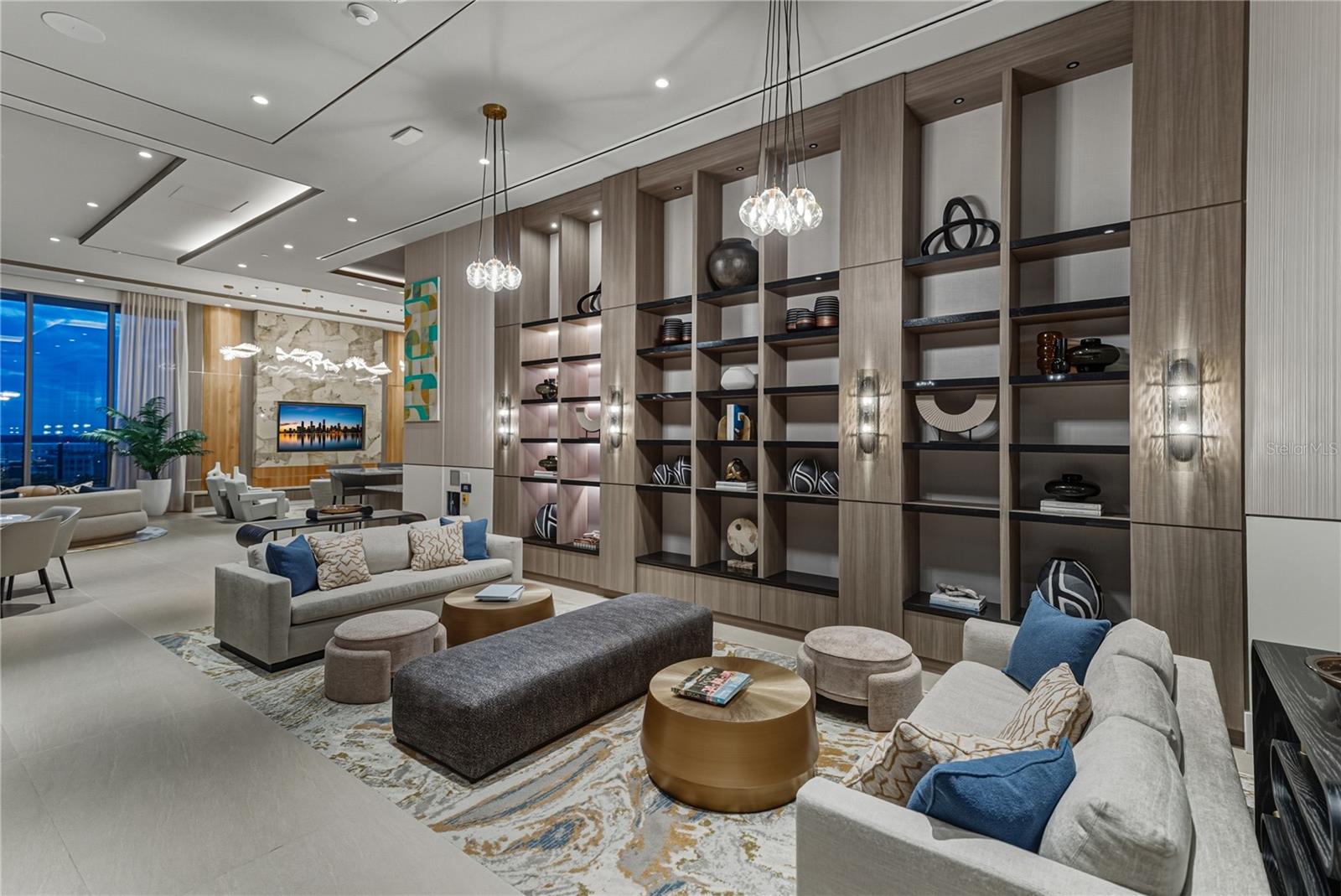 Image 73 of 100 For 275 1st Avenue S 1701