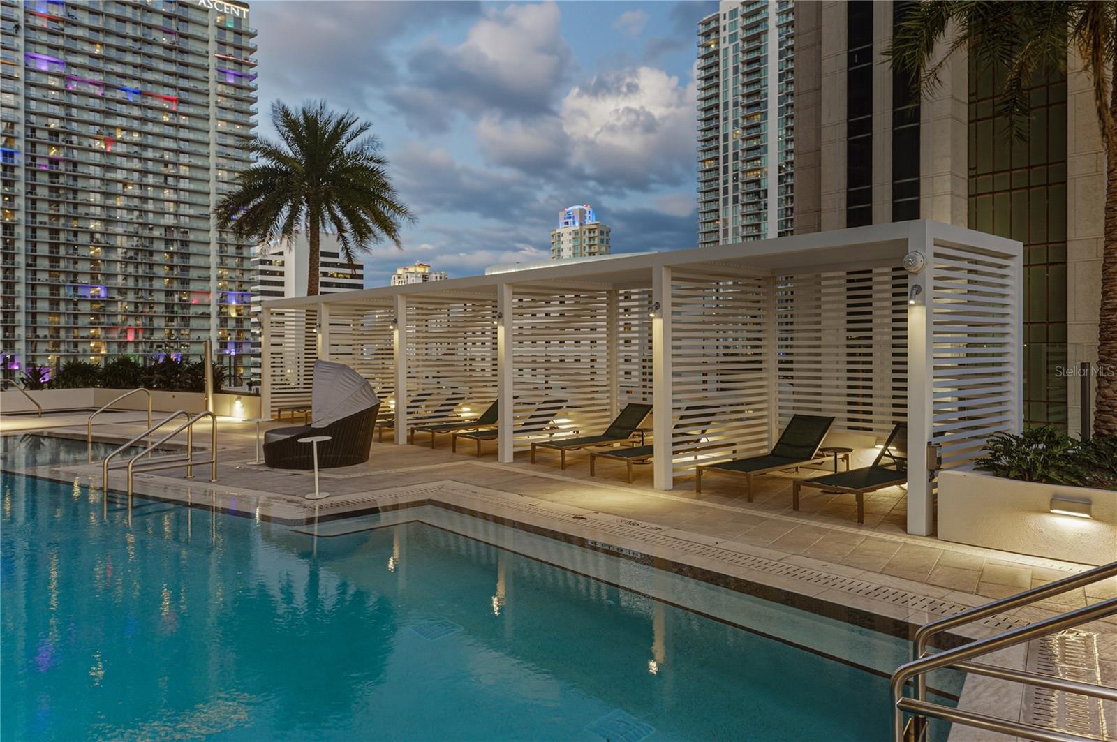 Image 78 of 100 For 275 1st Avenue S 1701