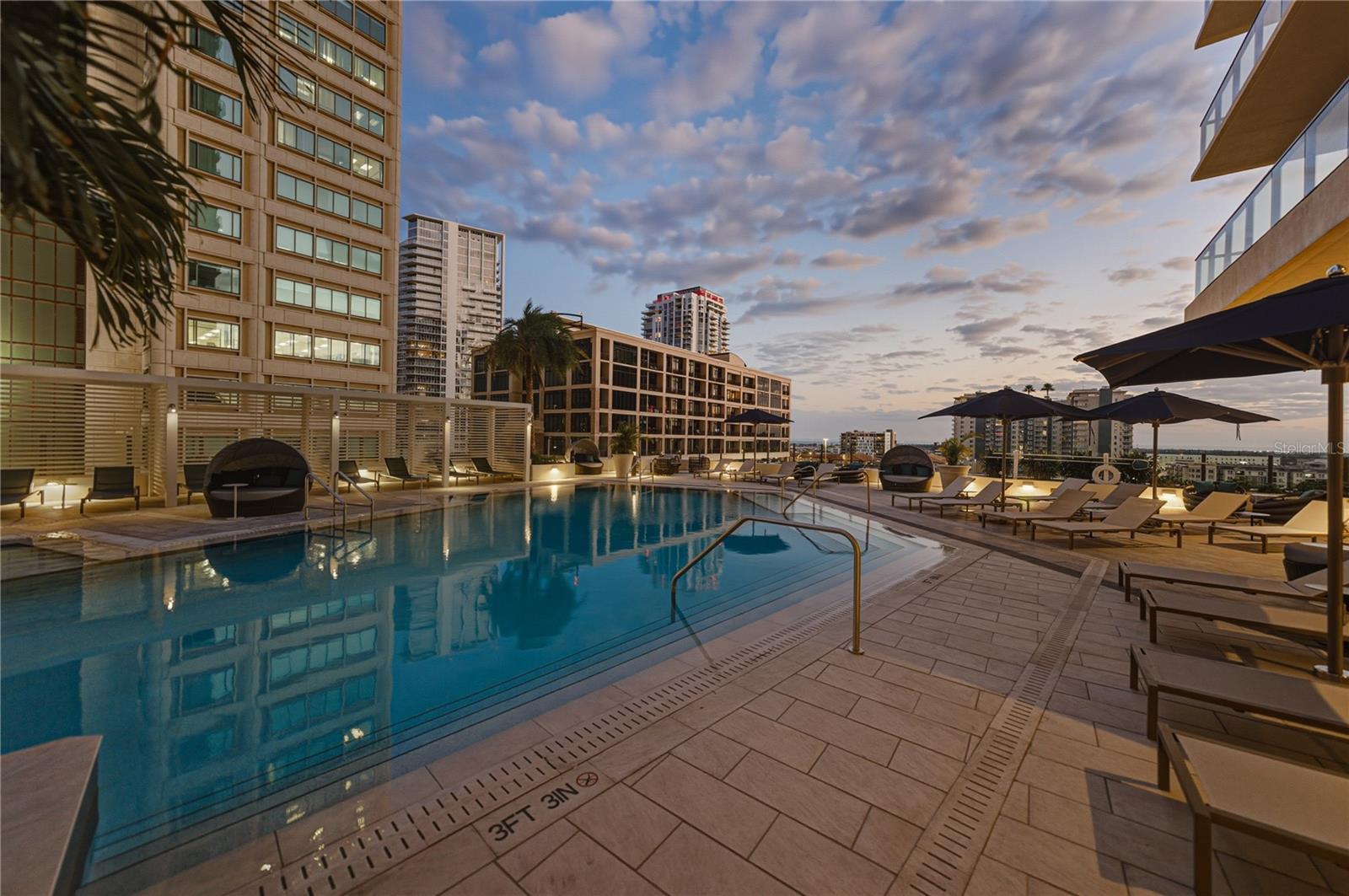 Image 85 of 100 For 275 1st Avenue S 1701