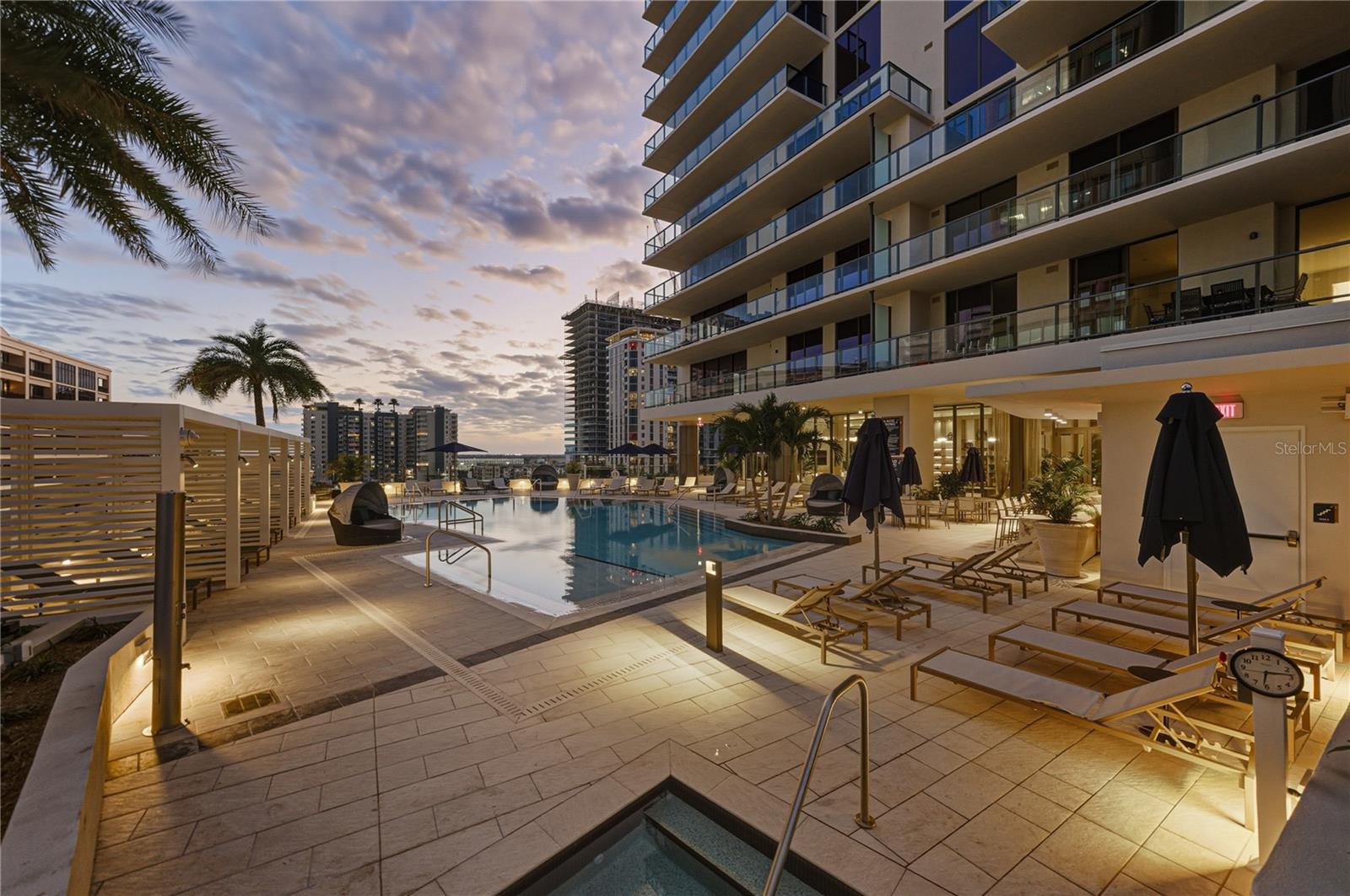 Image 86 of 100 For 275 1st Avenue S 1701