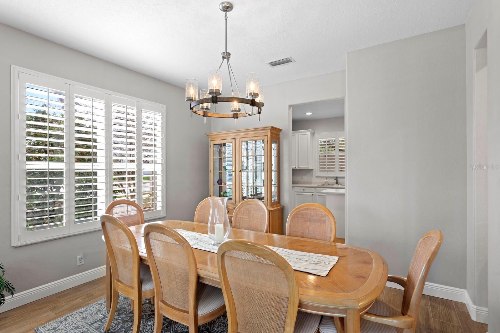 Image 11 of 44 For 540 Harbor Grove Circle