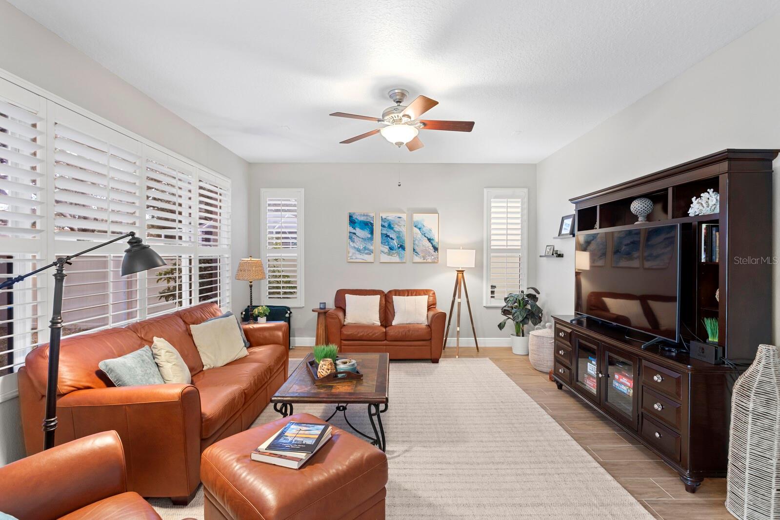 Image 20 of 44 For 540 Harbor Grove Circle