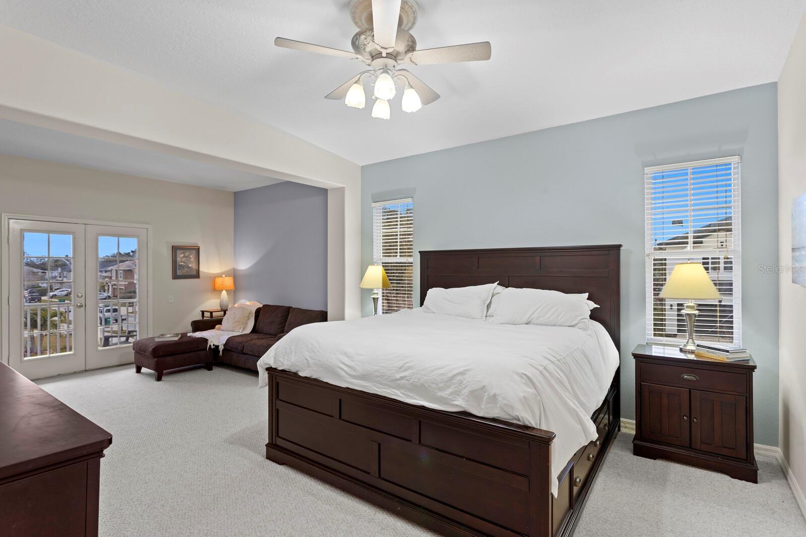 Image 25 of 44 For 540 Harbor Grove Circle