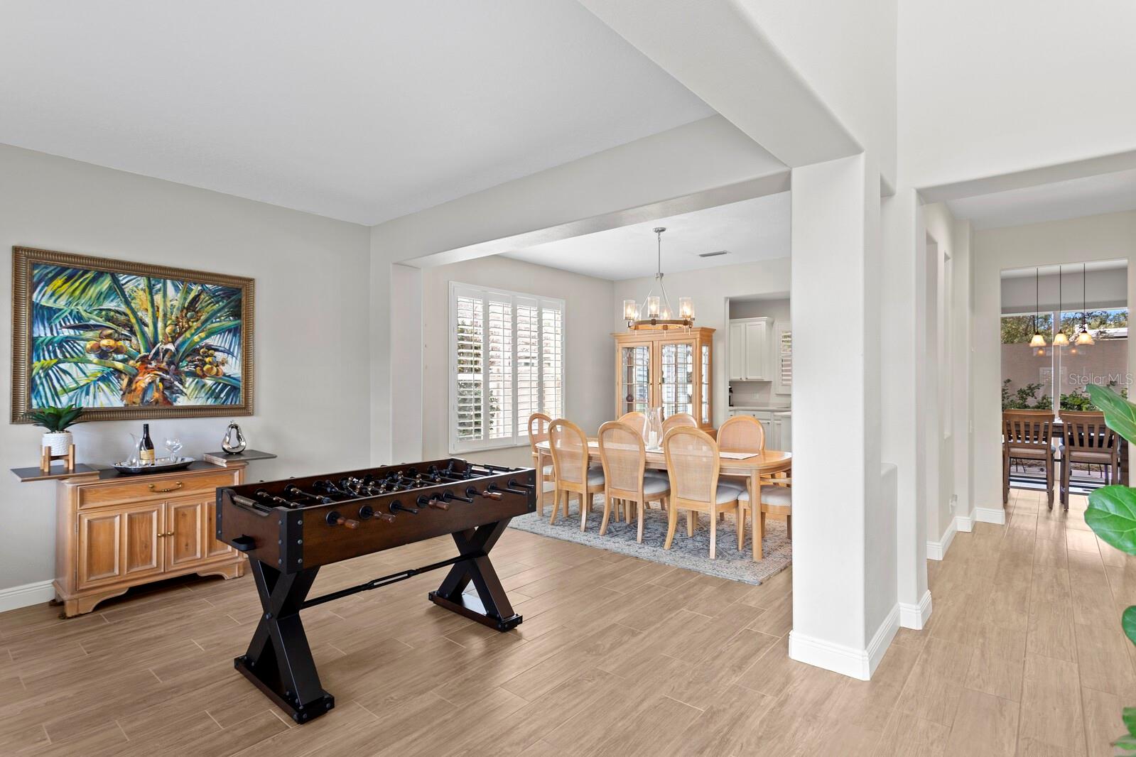 Image 8 of 44 For 540 Harbor Grove Circle