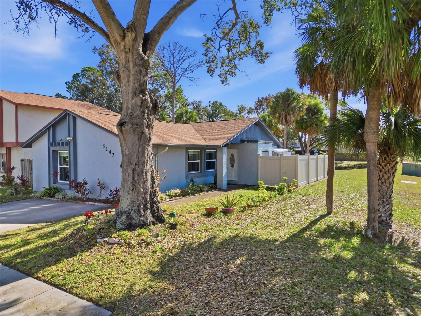 Details for 5142 Springwood Drive, TAMPA, FL 33624