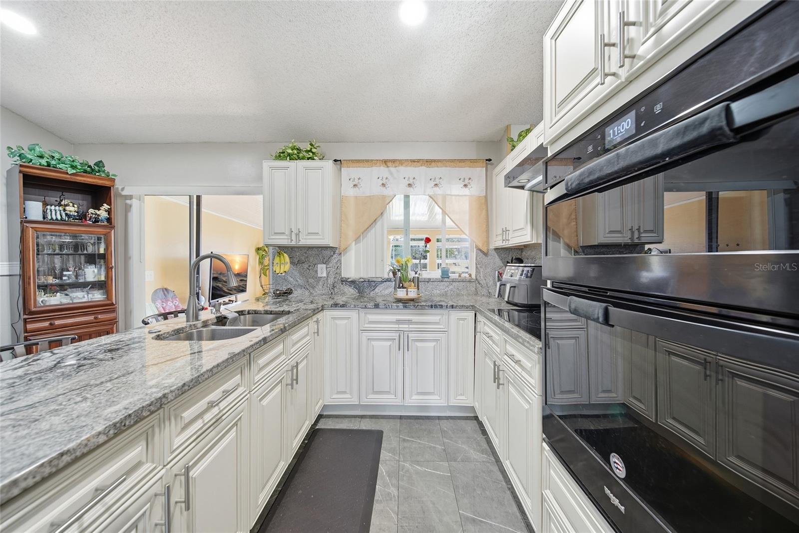 Image 10 of 31 For 5142 Springwood Drive