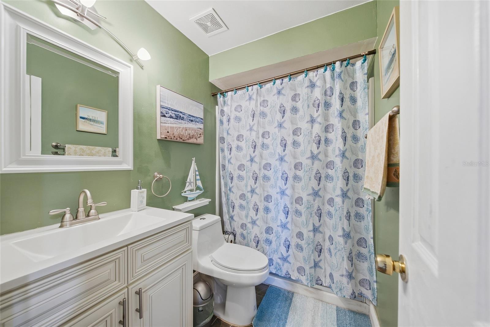 Image 18 of 31 For 5142 Springwood Drive