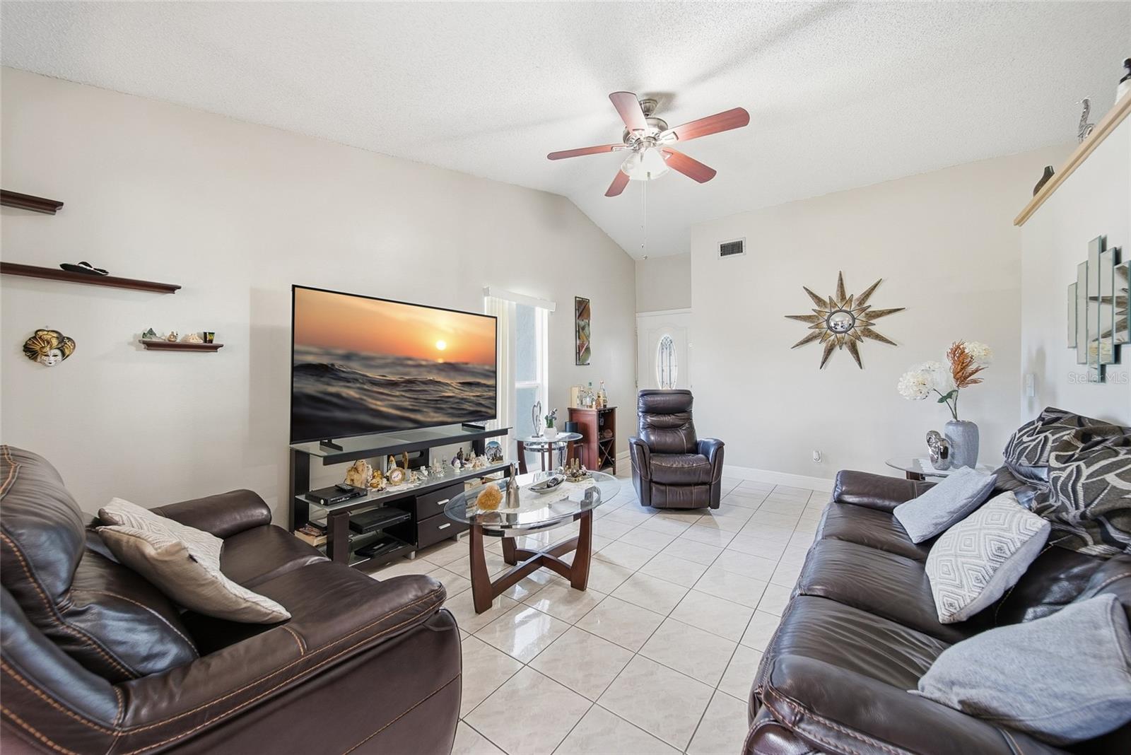 Image 4 of 31 For 5142 Springwood Drive