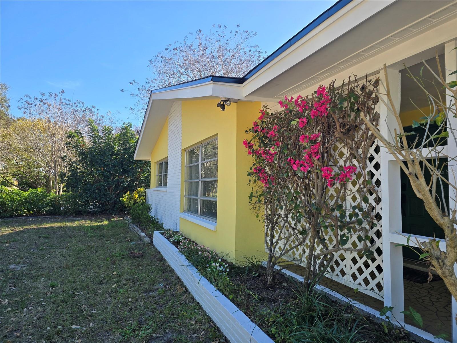 Details for 1649 Souvenir Drive, CLEARWATER, FL 33755