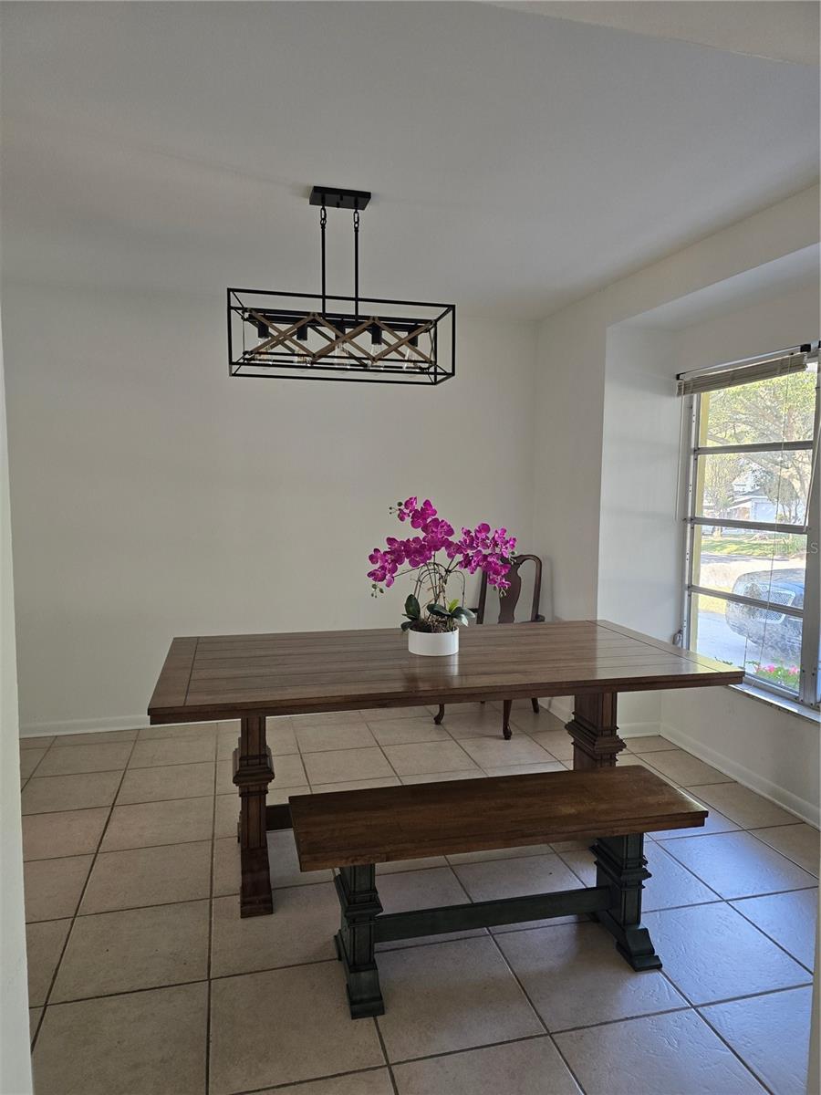 Image 5 of 11 For 1649 Souvenir Drive