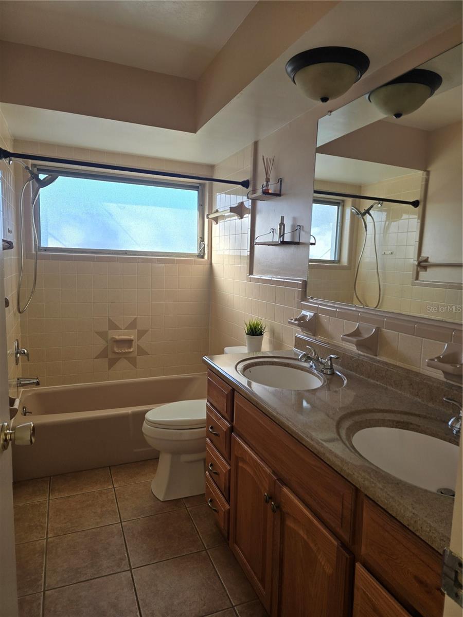 Image 8 of 11 For 1649 Souvenir Drive