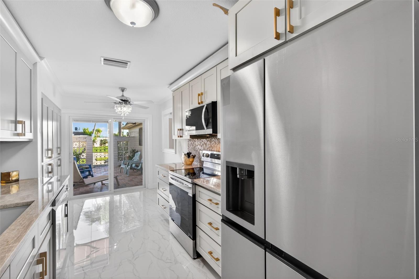 Image 11 of 69 For 427 Boca Ciega Point Boulevard N