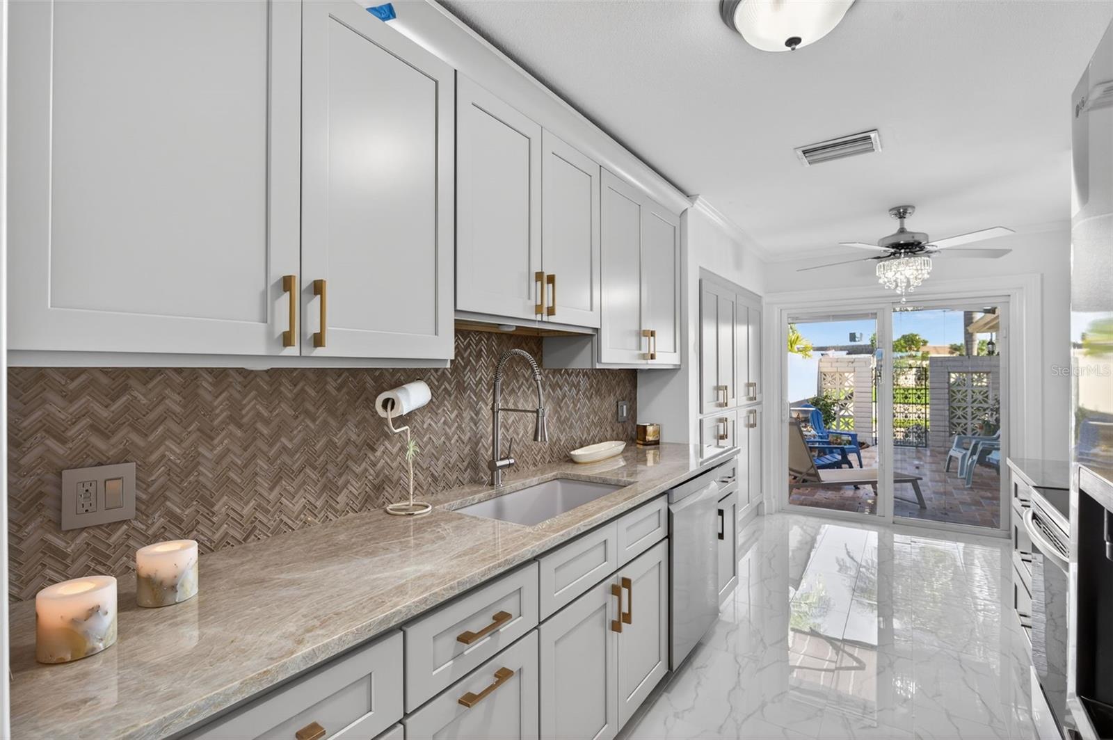 Image 12 of 69 For 427 Boca Ciega Point Boulevard N