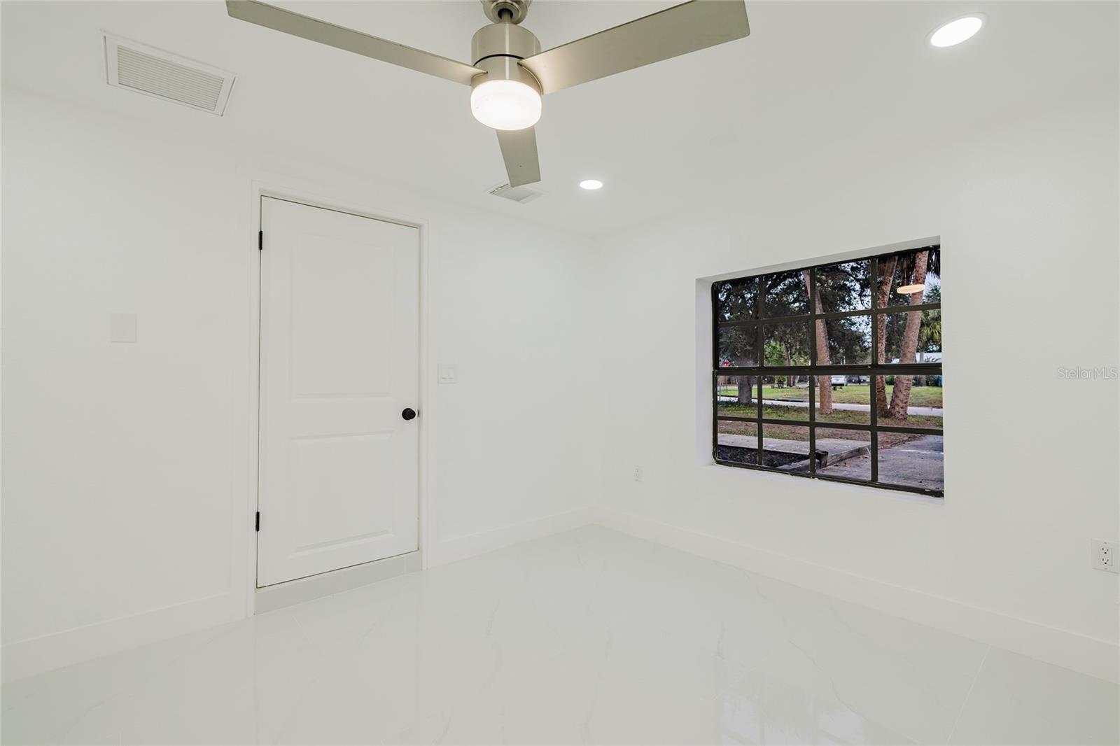 Image 19 of 44 For 3546 Boca Ciega Drive N