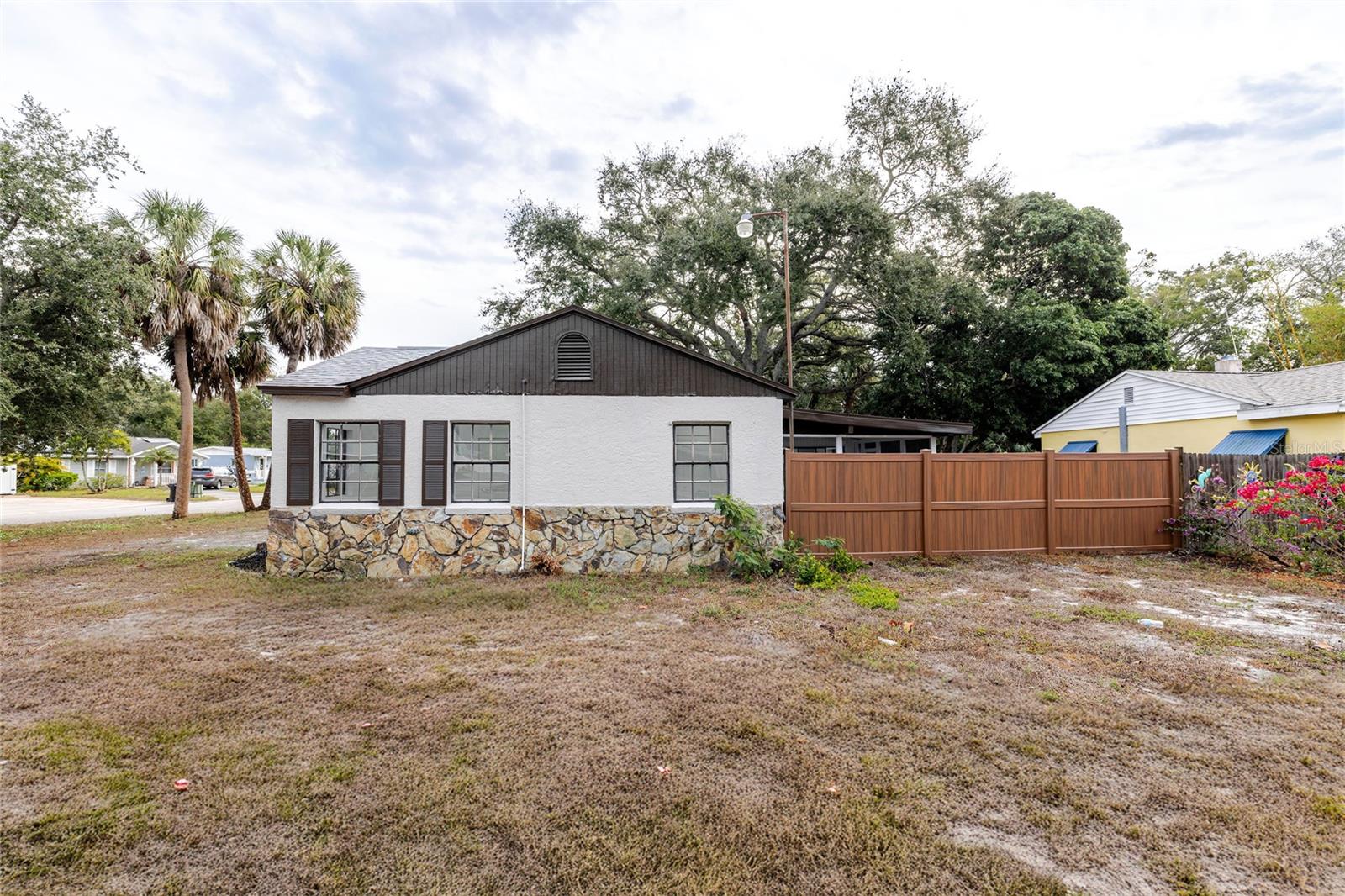 Image 5 of 44 For 3546 Boca Ciega Drive N